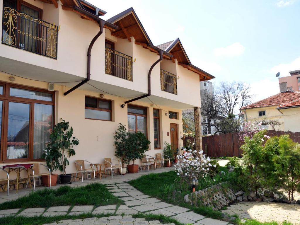 Guesthouse Elizabeth Samokow Exterior foto